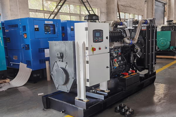 上柴柴油发电机组.jpg 上柴柴油发电机组.jpg